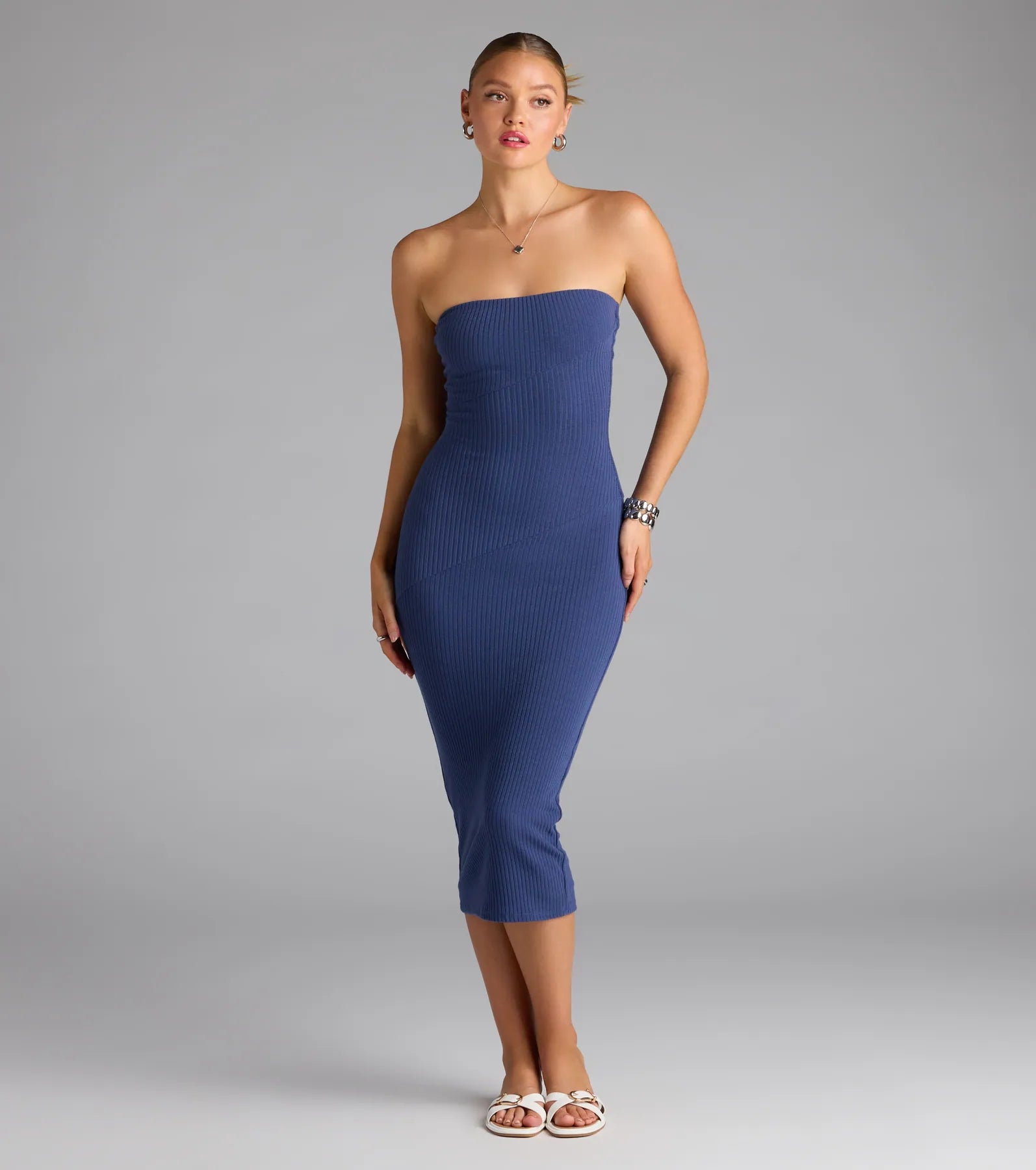 Simply Chic Strapless Ribbed Knit Midi Dress - Image 5