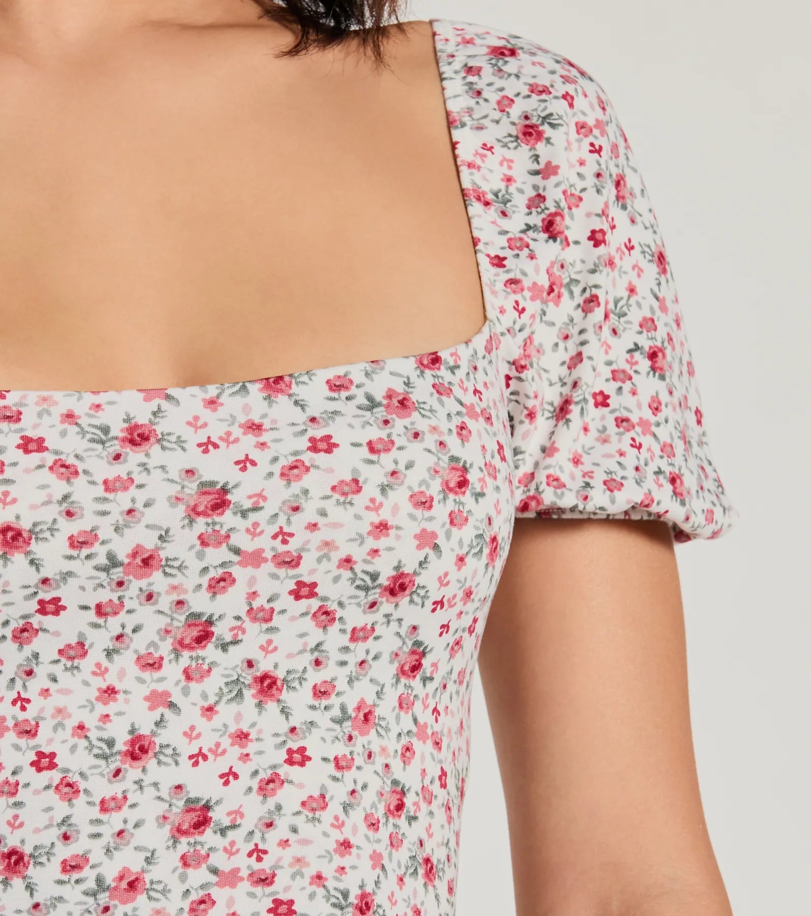 Two Cute Lace-Up Floral Crop Top - Image 3