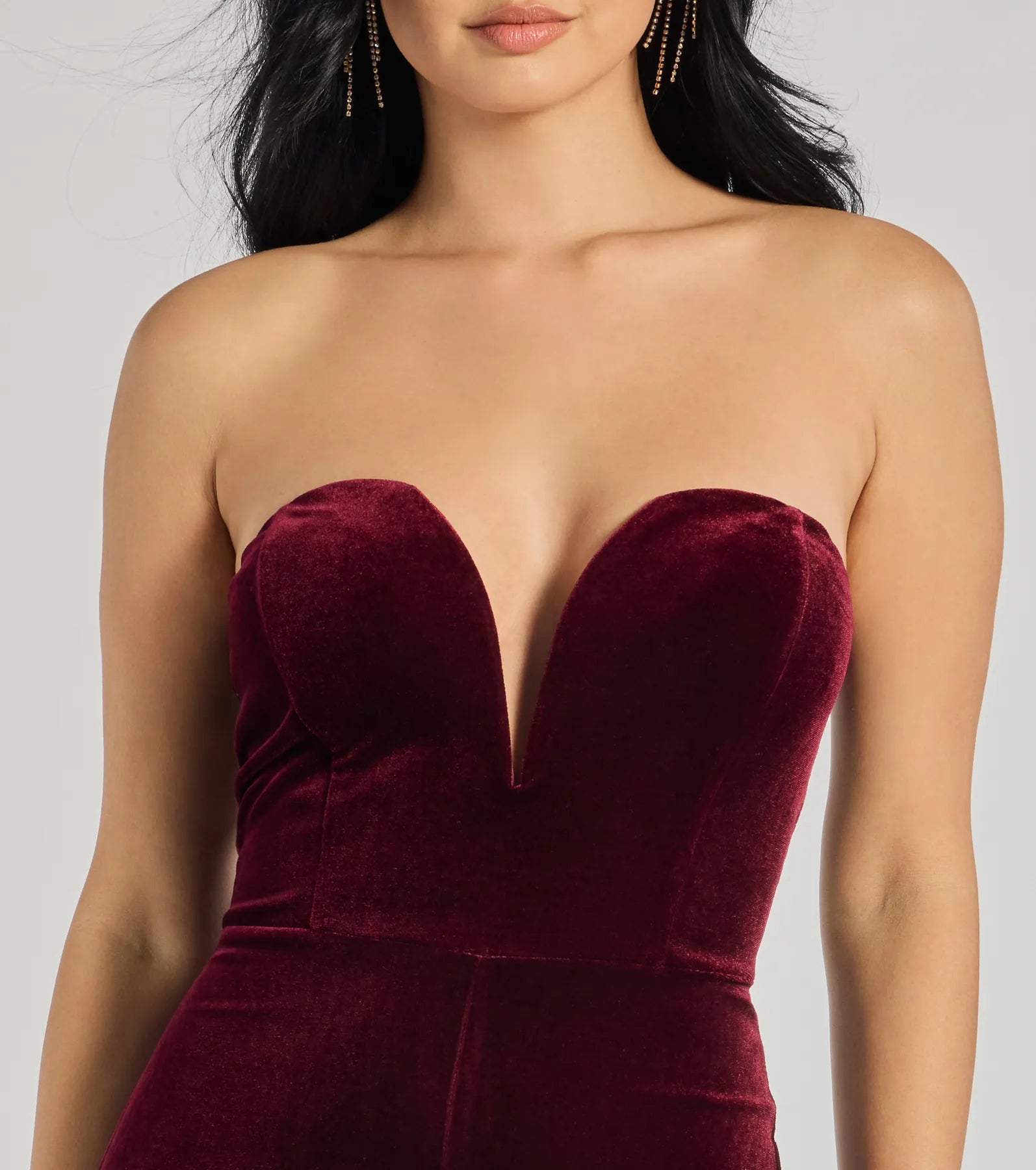 The Glam Factor Sleeveless Velvet Jumpsuit - Image 3