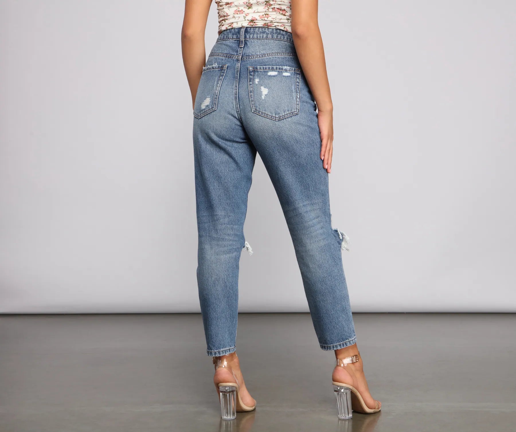 Ella High Rise Cropped Mom Jeans - Image 2