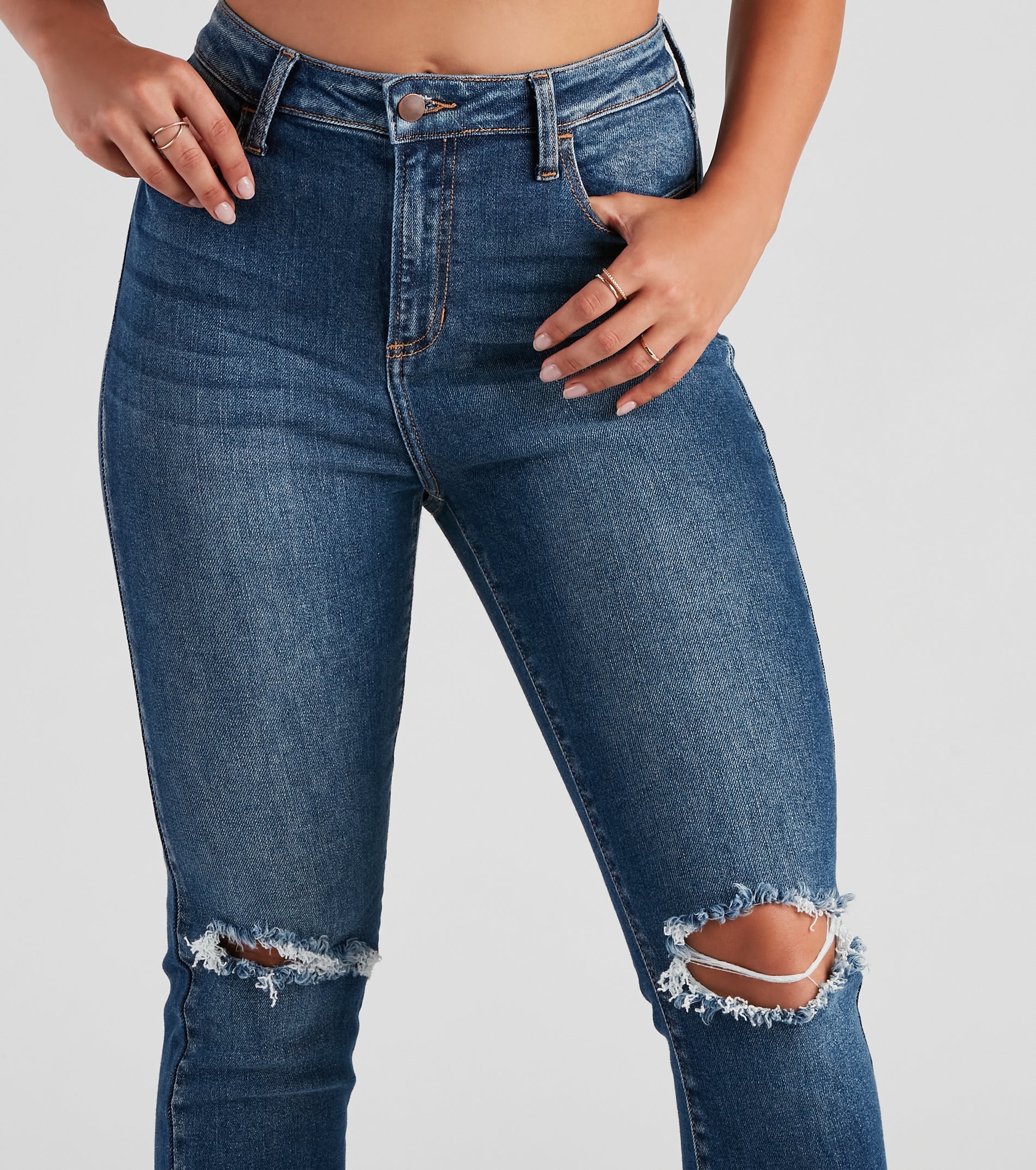Trendy Distressed High-Rise Ankle Jeans - Image 4