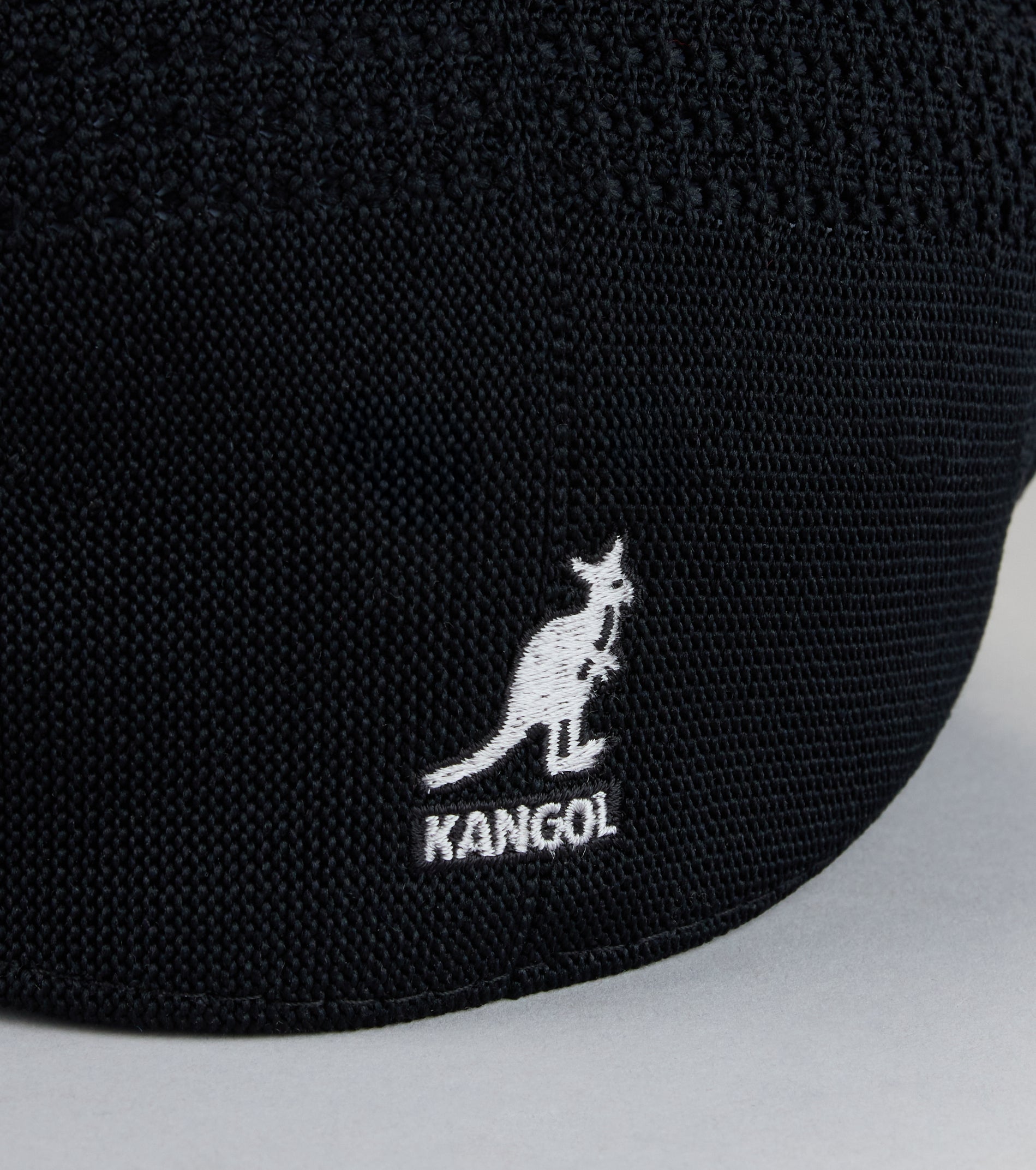Kangol Tropic™ 504 Black Beret - Image 4