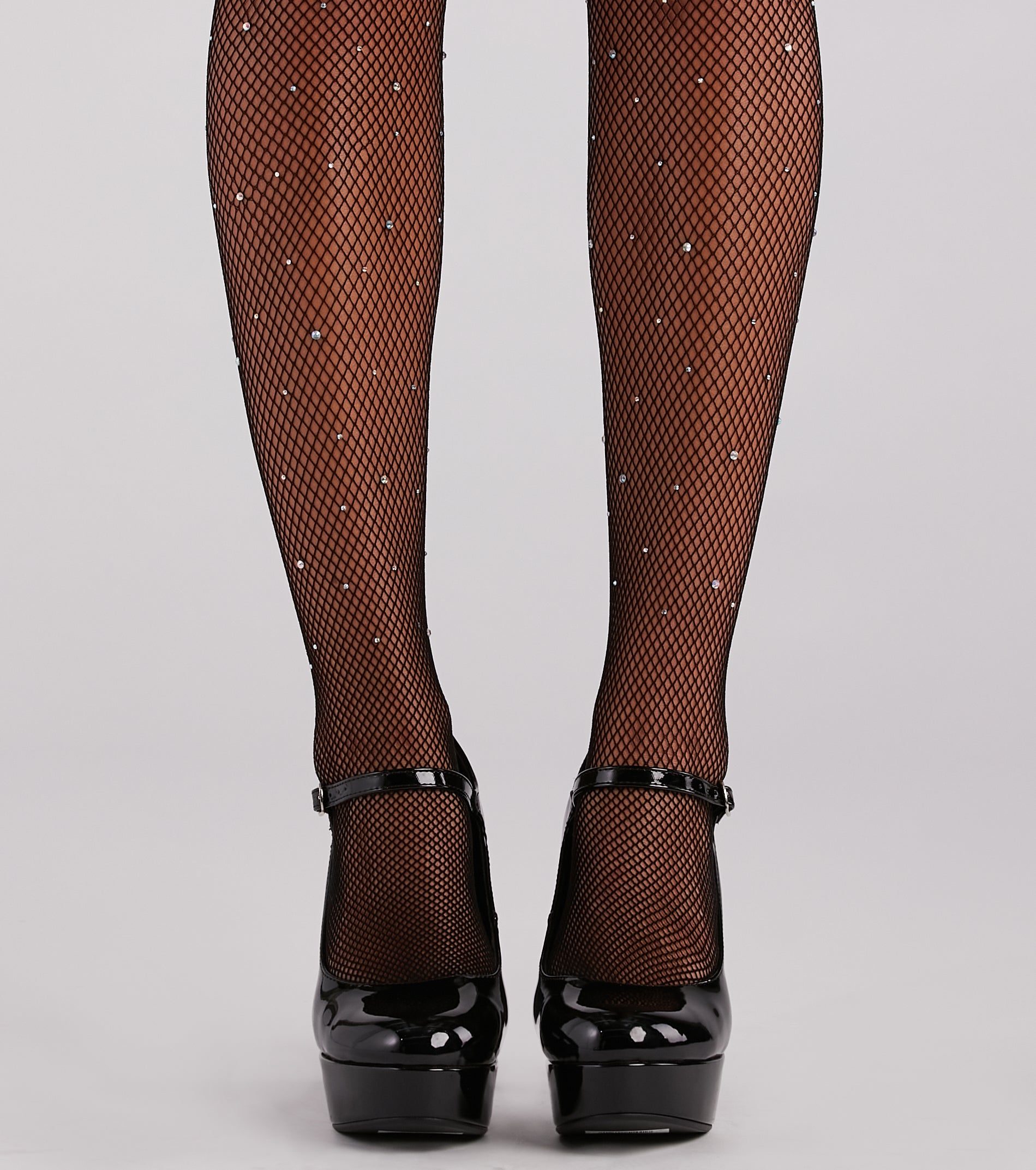 Bold And Polished Patent Leather Platform Pumps - Image 2