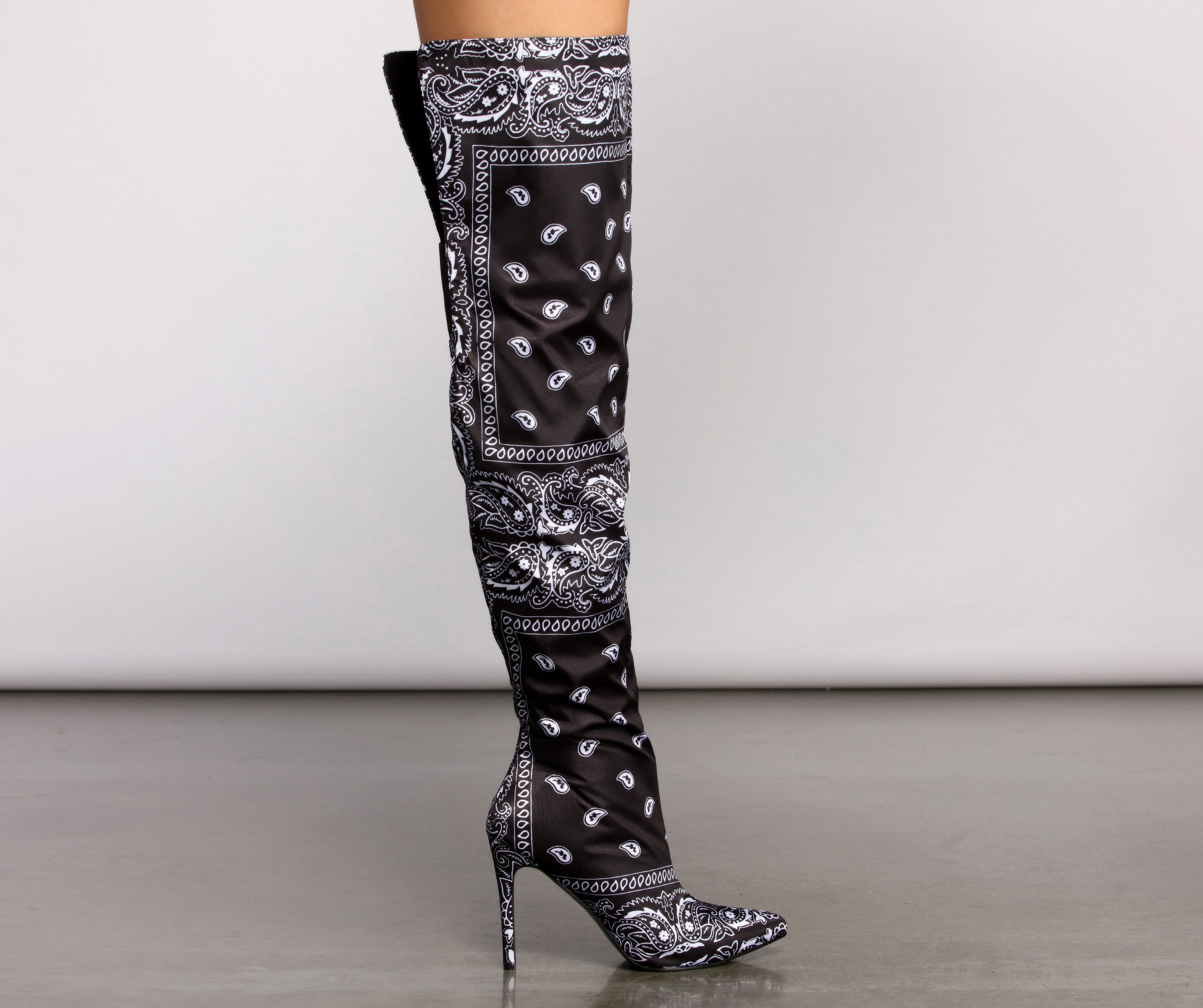 Trendy Thigh-High Pointed Toe Stiletto Boots - Image 2