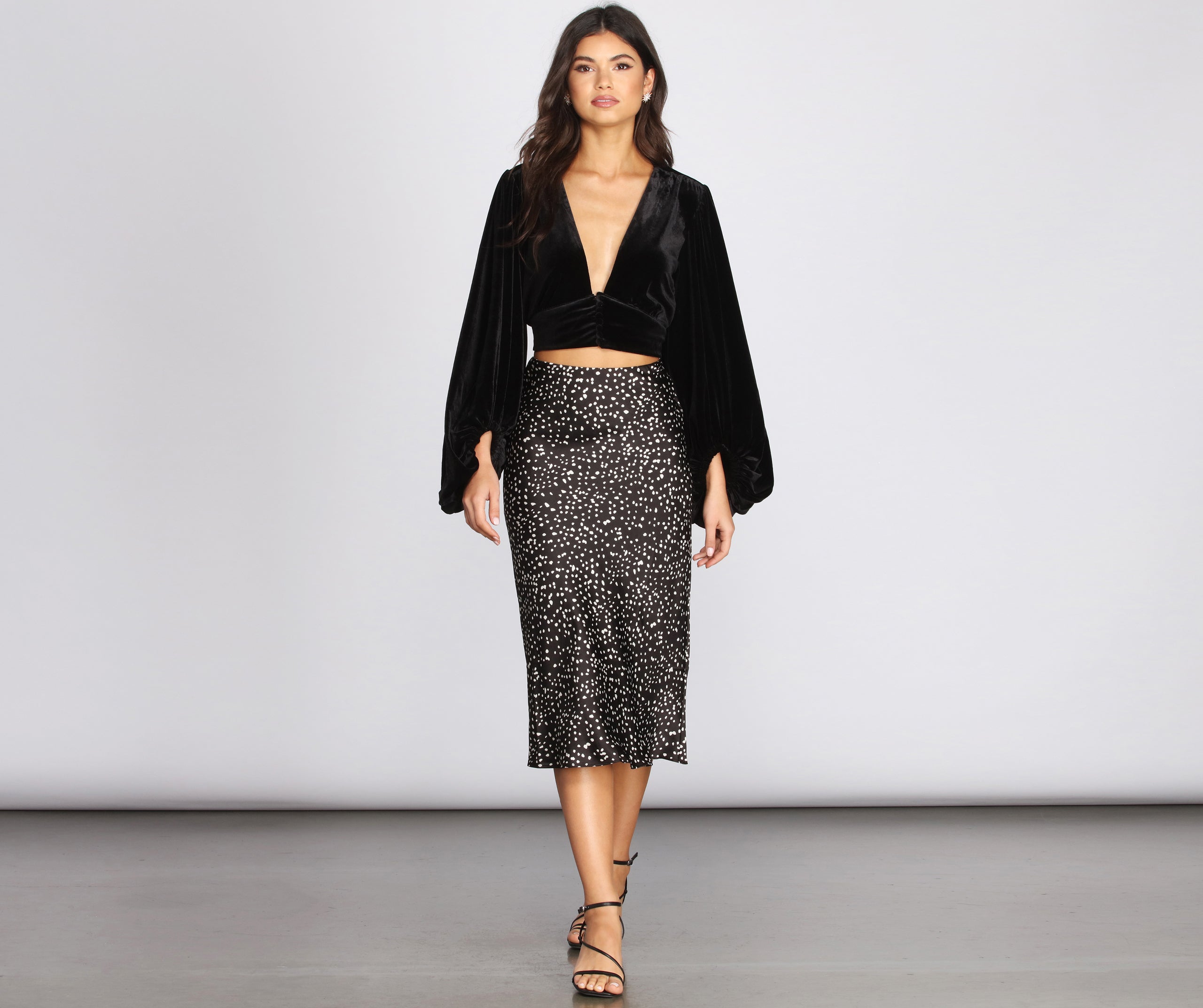 Balloon Sleeve Velvet Crop Top - Image 3