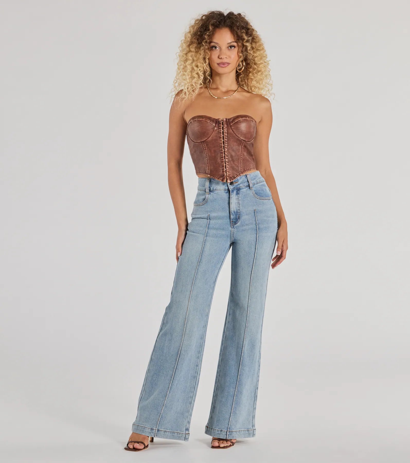 Boldly Chic Faux Leather Cropped Corset - Image 3