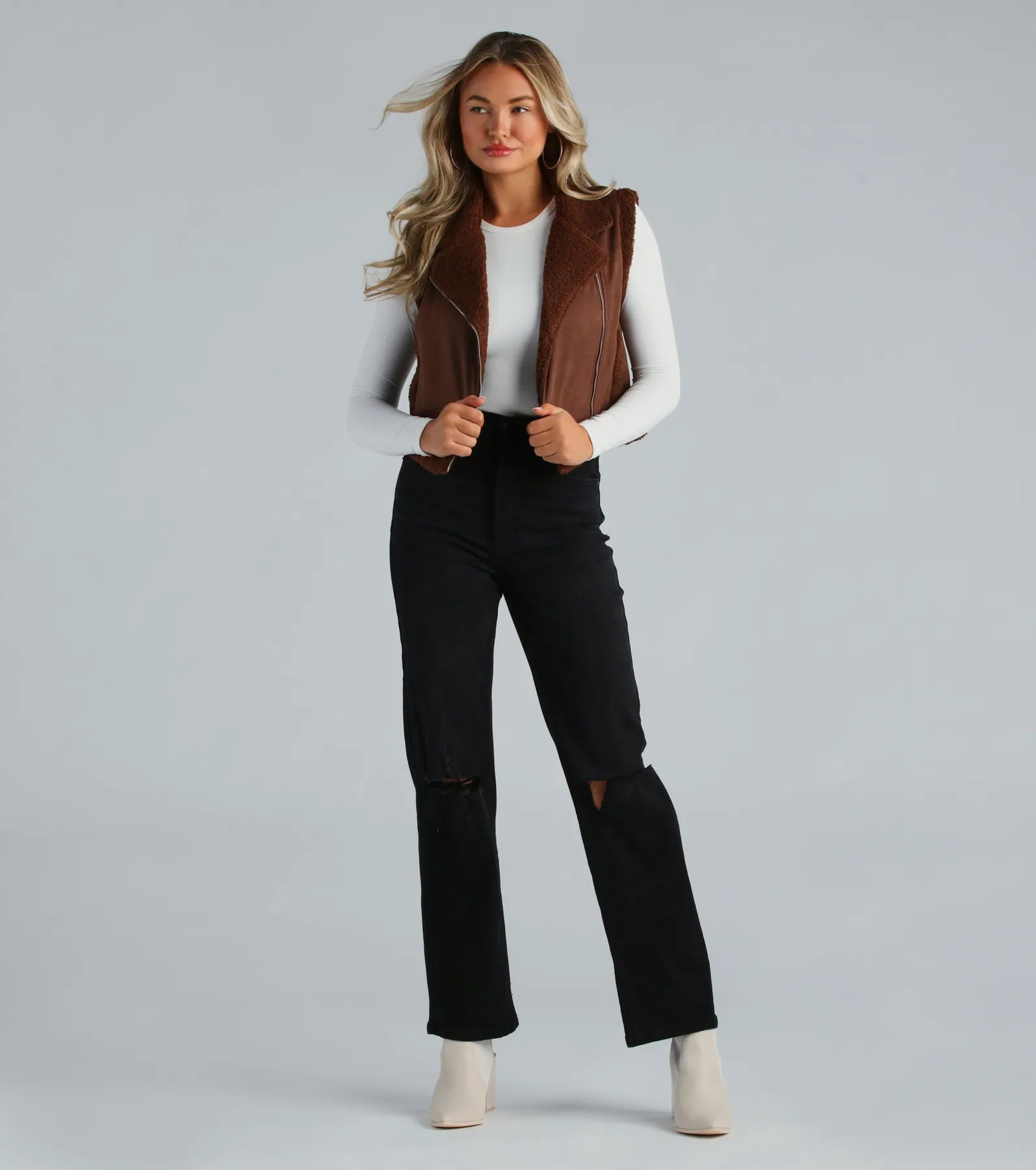 Cozy Elevated Faux Sherpa Trim Vest - Image 4