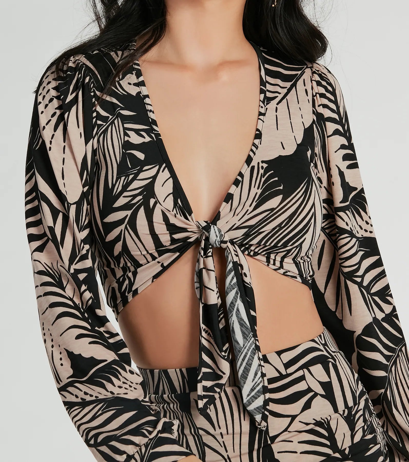 Tropical Day Dream Tie-Front Crop Top - Image 4