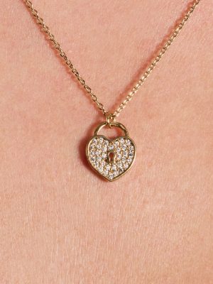 Stylish Secret Heart Locket Charm Necklace