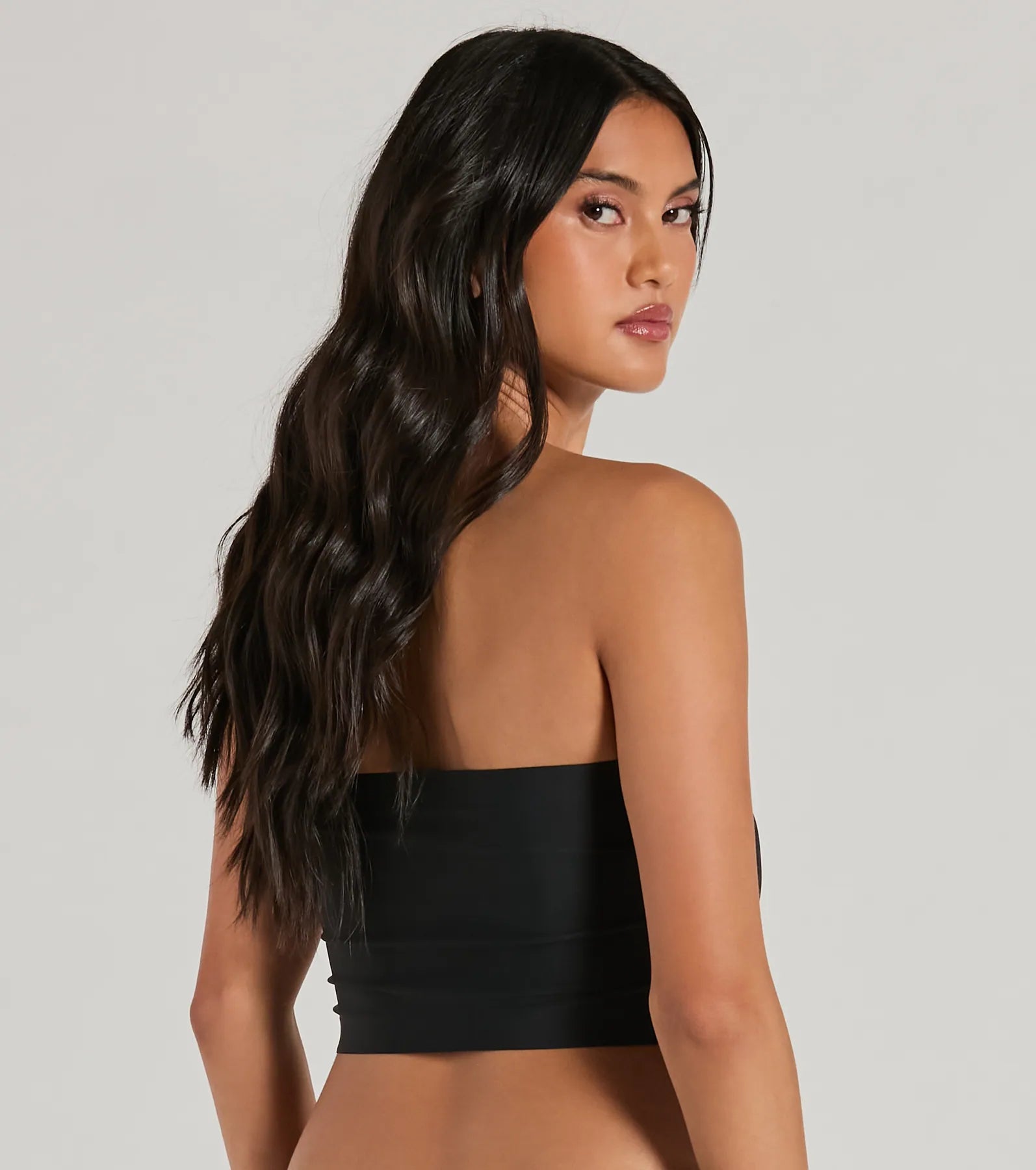Support And Define Seamless Smooth Bandeau - Image 7