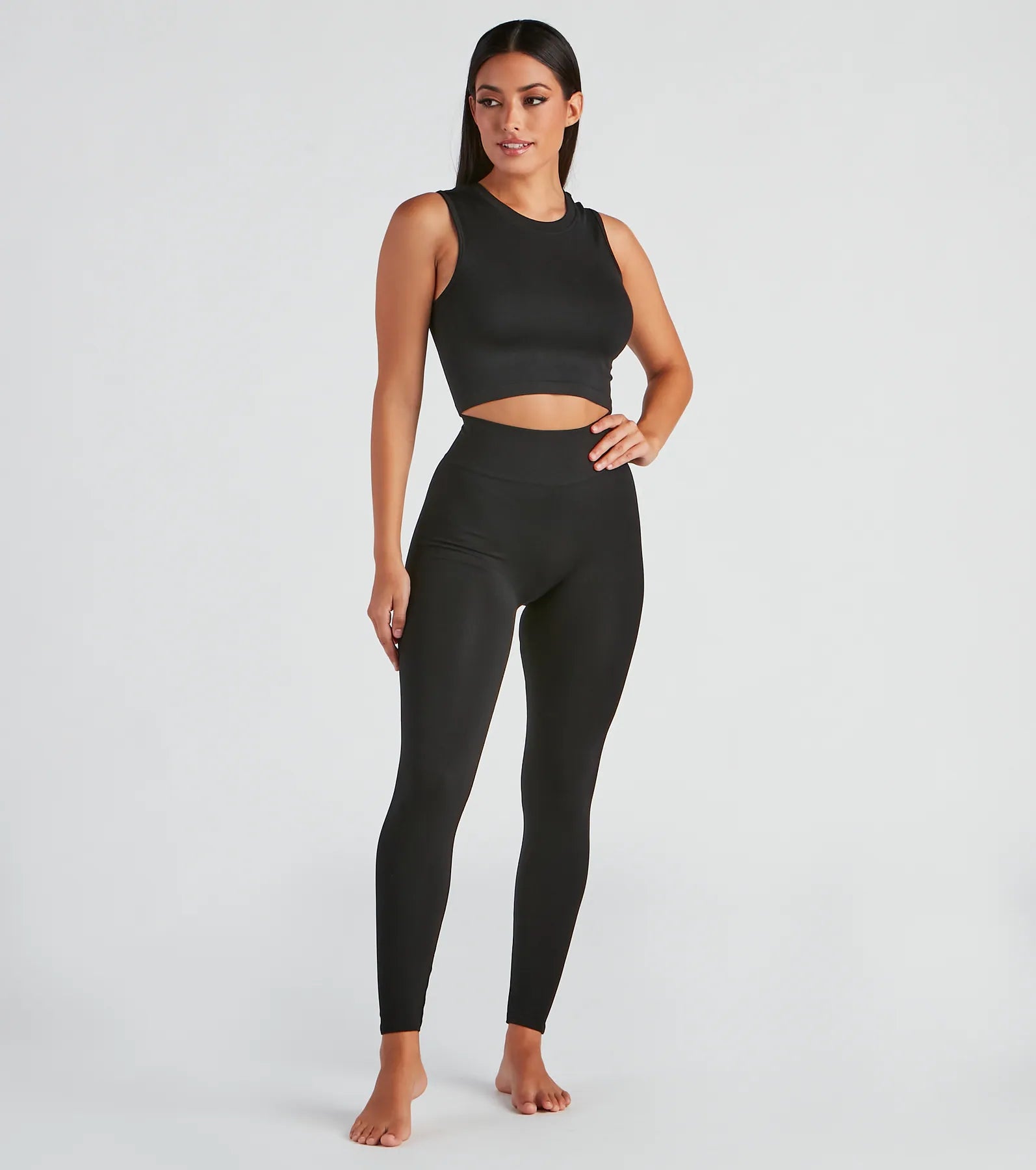 Smooth And Seamless Crop Top And Leggings Set - Image 2