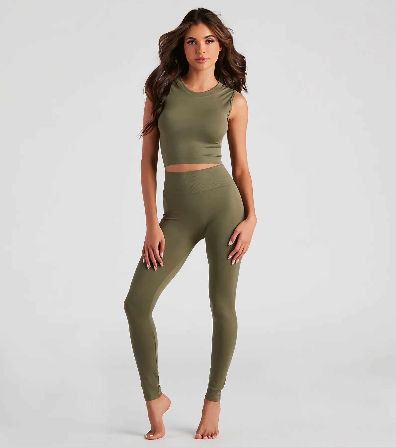 Smooth And Seamless Crop Top And Leggings Set - Image 5