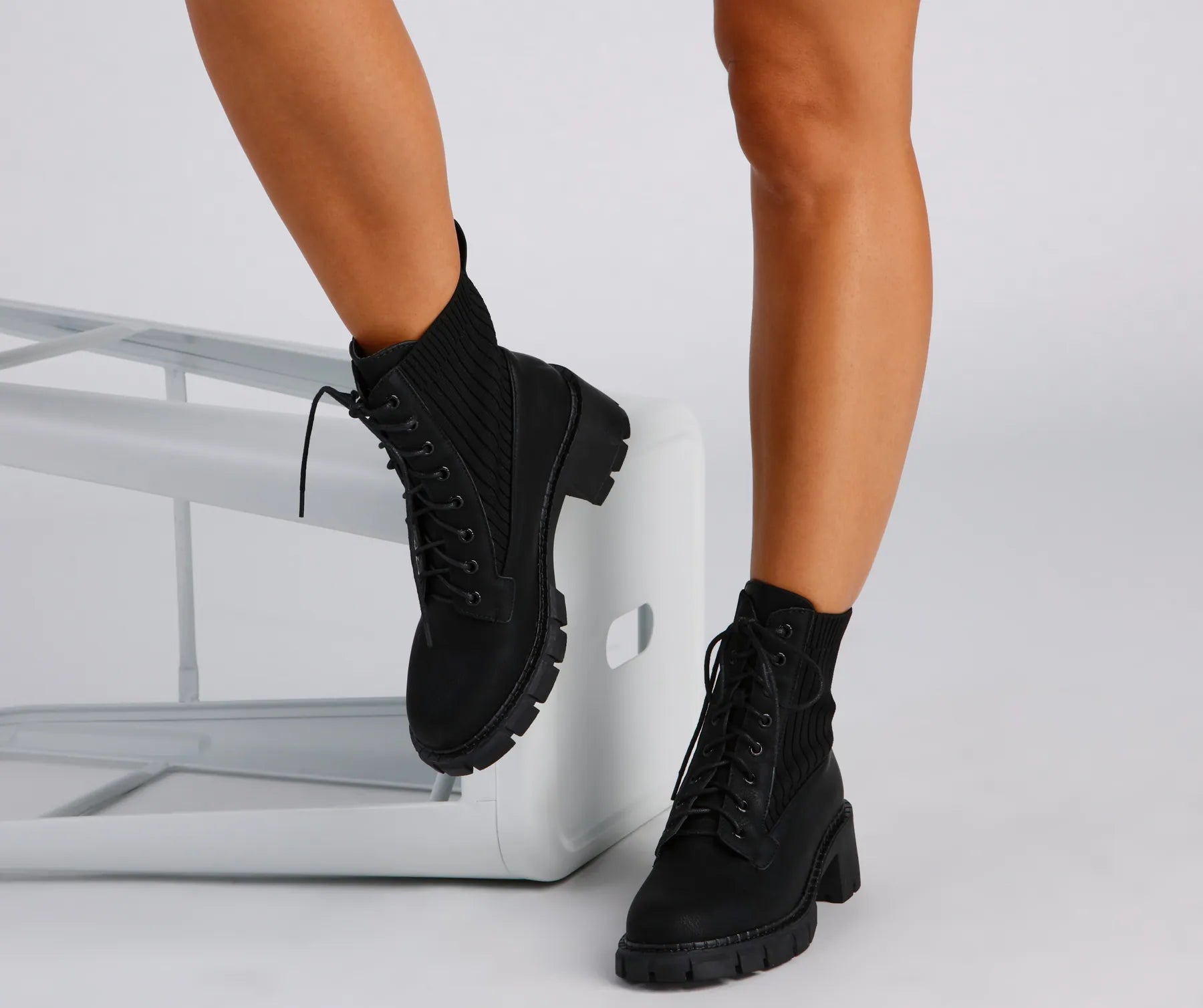 Trendy Status Knit Detail Boots - Image 5